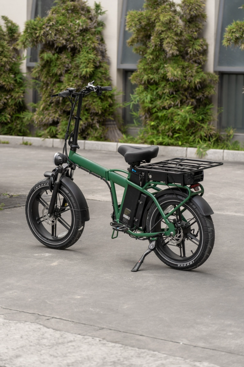 E-bike voor stadsverkeer voor stadsrijders die op zoek zijn naar comfort en stabiliteit